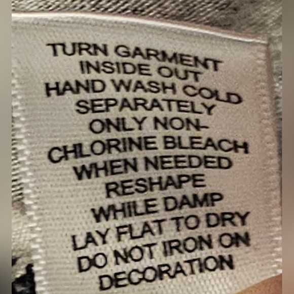 《EXPRESS》Floral Mini Dress 🥻👗《Large》 Sequin Neckline & Trim 🛒 - Picture 14 of 14